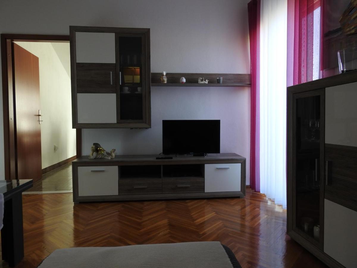 Apartament Marini *