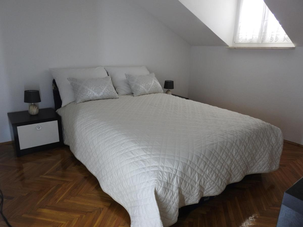 Apartament Marini *