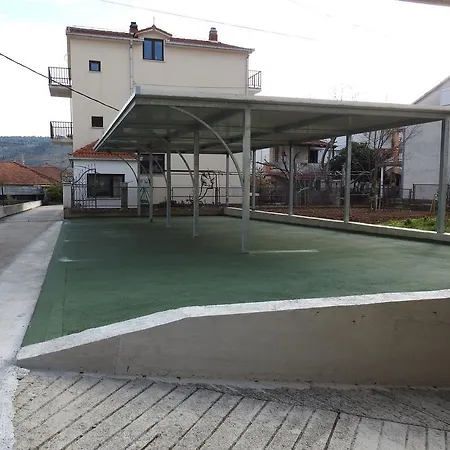 Marini Apartmani Trogir Exterior photo